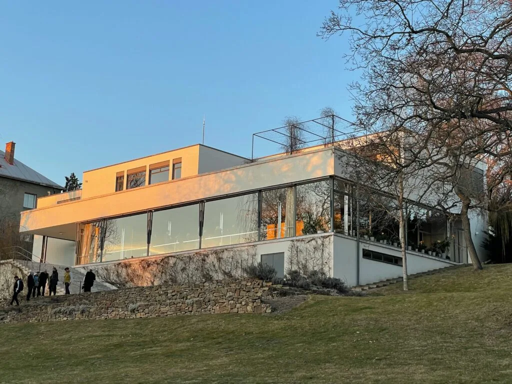 An autumn day at Villa Tugendhat looks cold. The leaves have fallen from the trees.