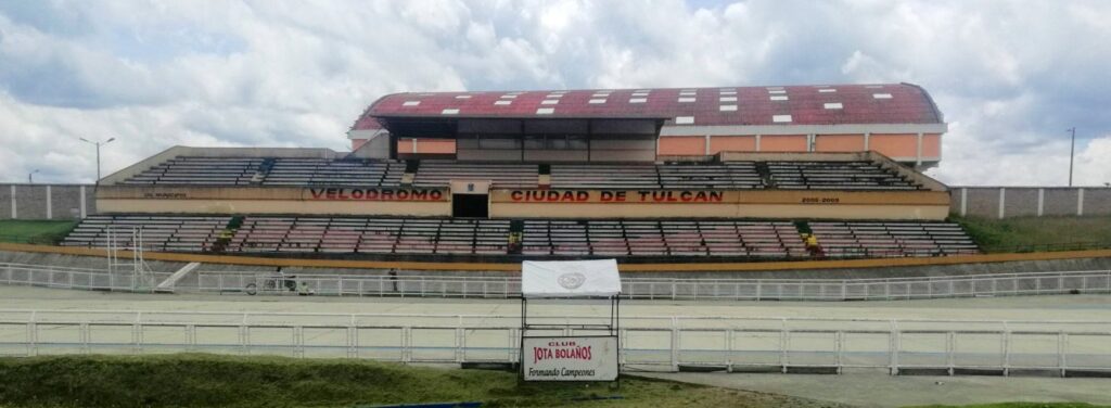 Tulcán Velodrome, as seen from the centre of the track. It's outdoor, and the picture could be from the 70s. Wheely Tyred hidden gems in the Ecuadorian Sierra